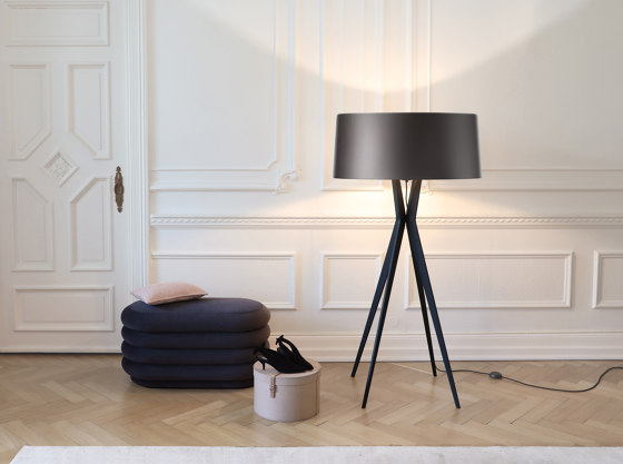 No. 43 Floor Lamp Velvet Collection - Safran - Fenix NTM® | Lámparas de pie | BALADA & CO.