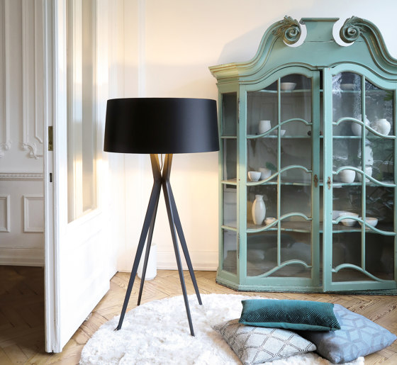 No. 43 Floor Lamp Velvet Collection - Prugna - Fenix NTM® | Standleuchten | BALADA & CO.