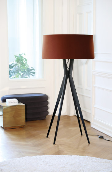 No. 43 Floor Lamp Velvet Collection - Nero - Fenix NTM® | Lámparas de pie | BALADA & CO.