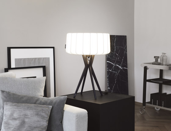 No. 43 Table Lamp Velvet Collection - Cayenne - Brass | Table lights | BALADA & CO.
