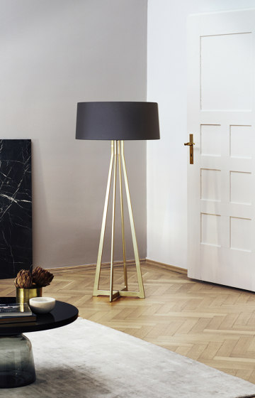 No. 47 Floor Lamp Shiny Matt- Tan Gold - Fenix NTM® | Lámparas de pie | BALADA & CO.