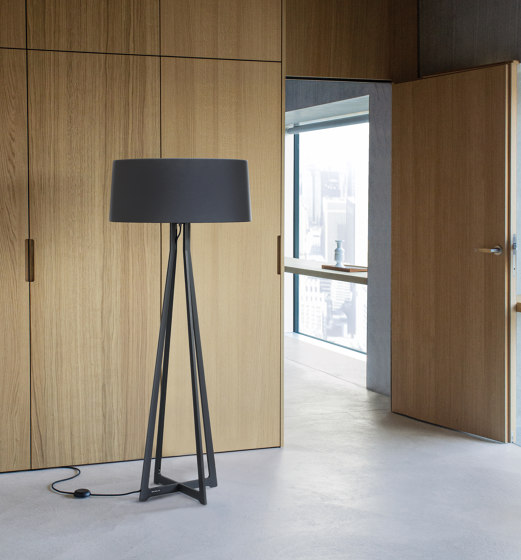 No. 47 Floor Lamp Velvet Collection - Acier - Fenix NTM® | Lampade piantana | BALADA & CO.