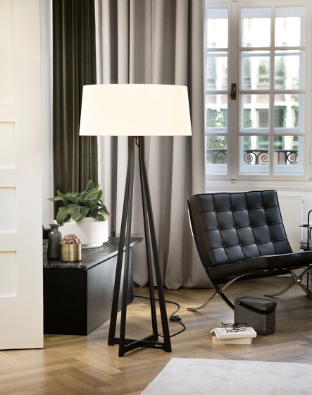 No. 47 Floor Lamp Matt Collection - Off White - Brass | Free-standing lights | BALADA & CO.