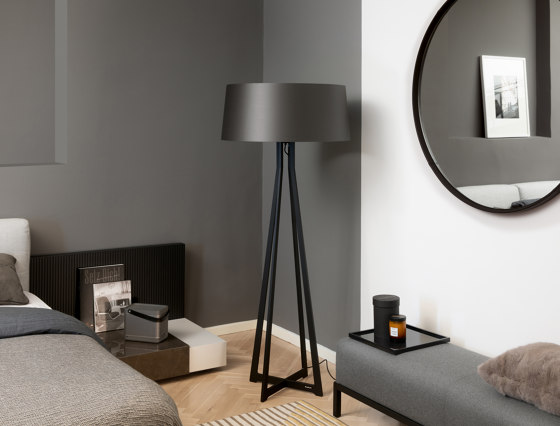 No. 47 Floor Lamp Shiny Matt- Macchiato - Fenix NTM® | Luminaires sur pied | BALADA & CO.