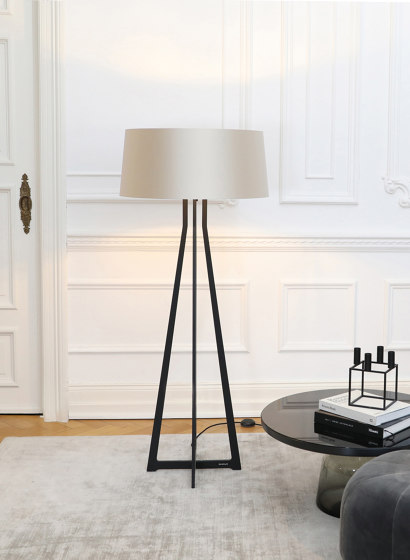 No. 47 Floor Lamp Matt Collection - Off White - Brass | Standleuchten | BALADA & CO.