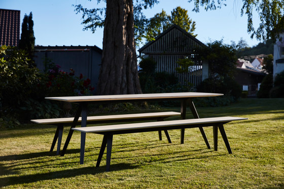 Knikke – foldable bench & table | Sistemi tavoli sedie | NEUVONFRISCH