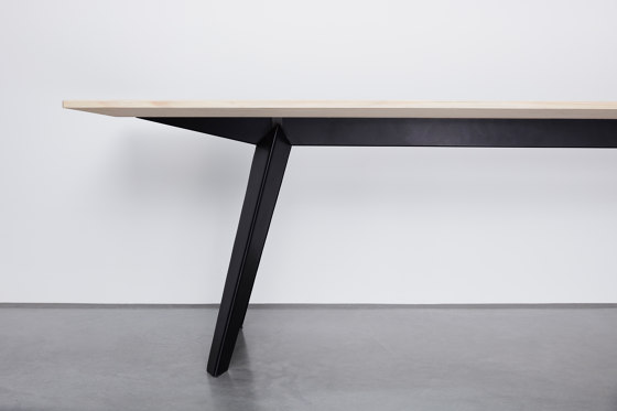 Knikke – foldable bench & table | Sistemas de mesas sillas | NEUVONFRISCH