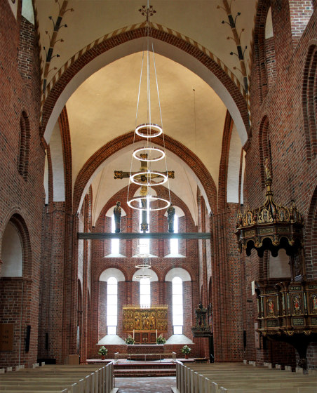 Løgumkloster church LED chandelier | Lampadari | Okholm Lighting