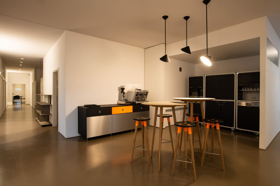 Barstool orange oak | Bar stools | OXIT design