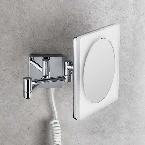 Standing magnifying mirror (3 times) with LED built-in light | Espejos de baño | COLOMBO DESIGN