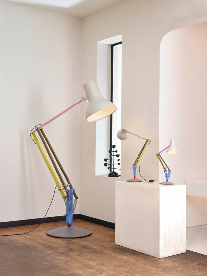 Type 75™ Desk Floor - Edition Four | Luminaires sur pied | Anglepoise