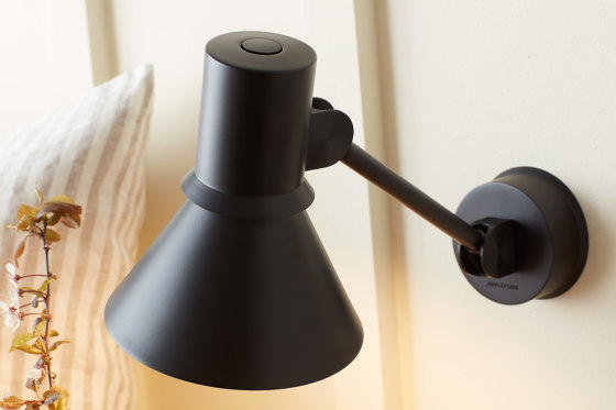 Type 80™ Wall Light W3 Grey Mist with Cable and Plug | Lampade parete | Anglepoise