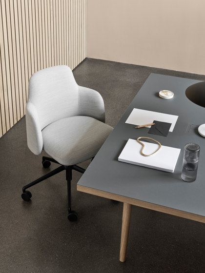 Crossover Modern Executive | Chairs | ICONS OF DENMARK