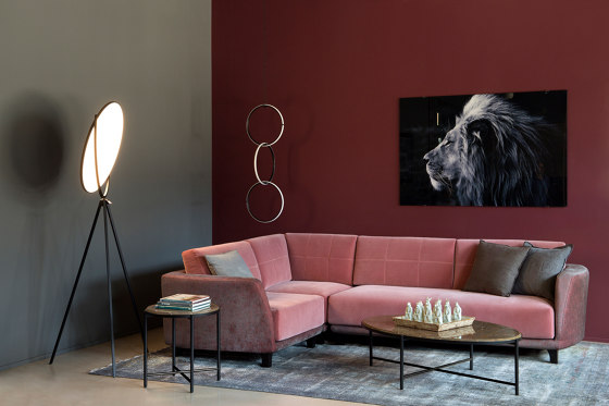 Magenta Sofa | Sillones | ALMA Design