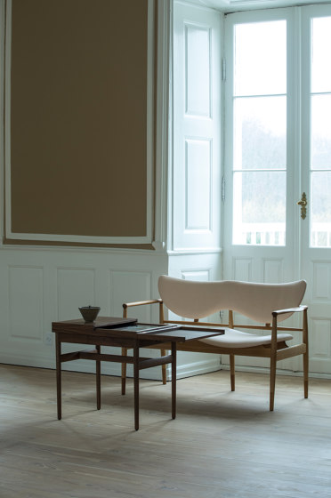 Art Collectors Table | Mesas auxiliares | House of Finn Juhl - Onecollection
