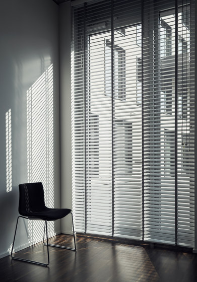 Venetian Blinds | Wooden | Cord operated systems | Ann Idstein