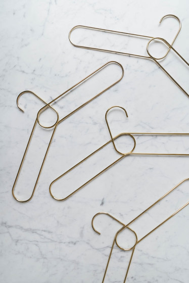 Loop Gold | Coat hangers | PUIK