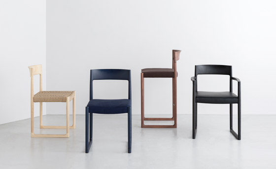 SWEEP I armchair | Chaises | By interiors inc.