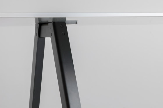 A.T.S | table | Tavoli contract | By interiors inc.