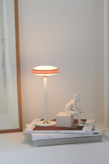 ØS1 Floor lamp | Standleuchten | Shade