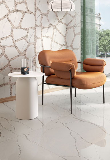 Foyer | Clear | Ceramic tiles | Marca Corona