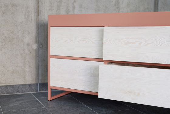 Ray Beige red | Buffets / Commodes | JOHANENLIES