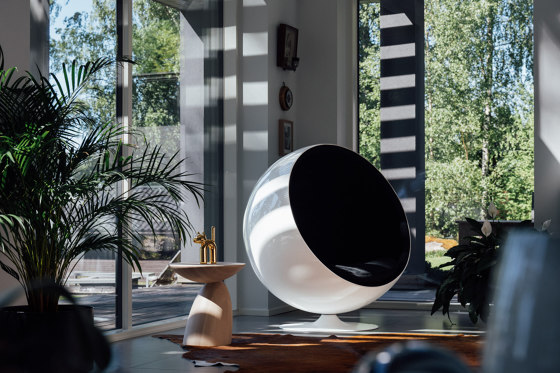 Ball chair, upholstery: Light Grey EA10 | Sessel | Eero Aarnio Originals