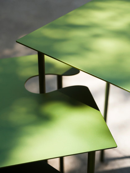 Softer than steel | bench | Benches | Desalto