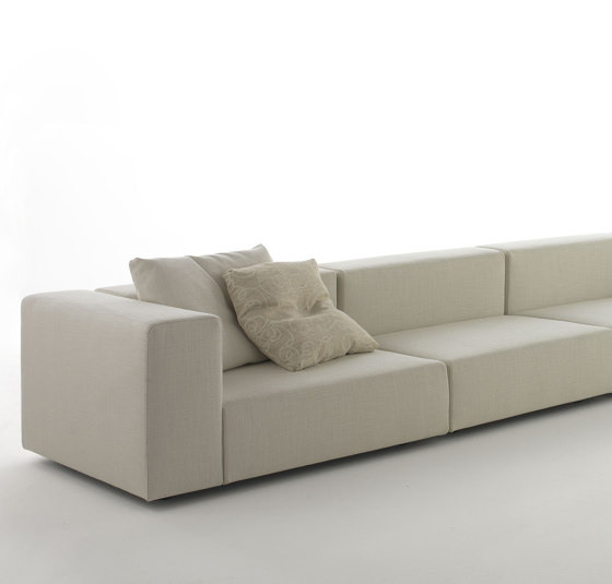 Wall 2 Modular Sofa System | Divani | Living Divani