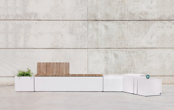 Box to Box | Cubo B Bench | Tabourets | Sit