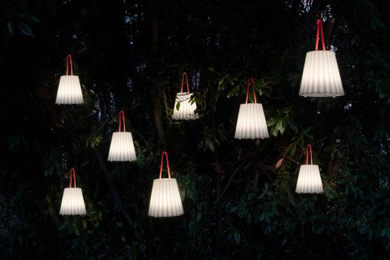 Plisy Portable Table Lamp | Outdoor table lights | Diabla