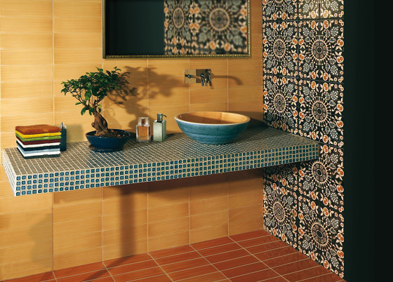 Fiori Scuri Lobra | Ceramic tiles | Ceramica Francesco De Maio