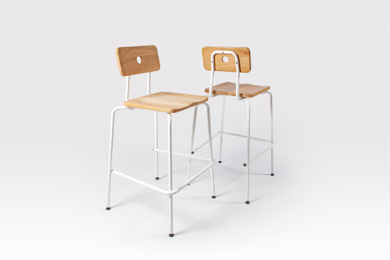 Milne | Chair | Chaises | Liqui Contracts