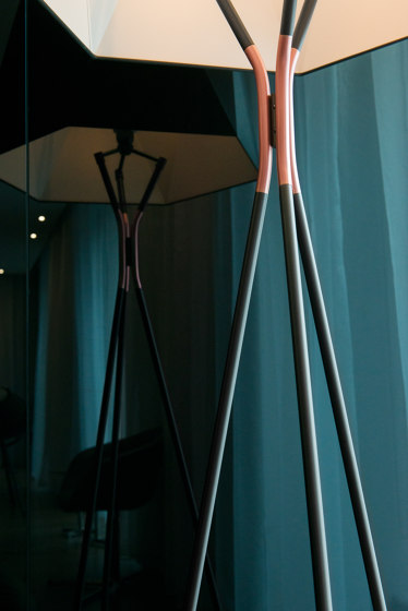 Solitaire XL | Free-standing lights | CVL Luminaires