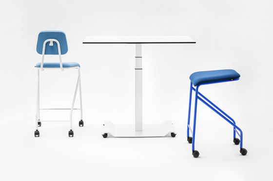 CO low mobile stool with backrest | Sedie | VANK