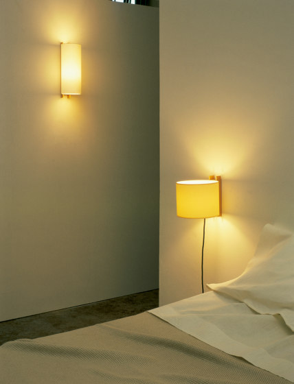TMM | Floor Lamp | Free-standing lights | Santa & Cole