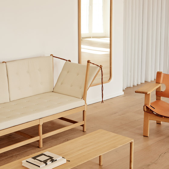 The Spoke-back Sofa | Canapés | Fredericia Furniture