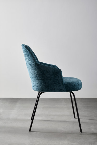 Nubo 4107 | Chairs | Dressy
