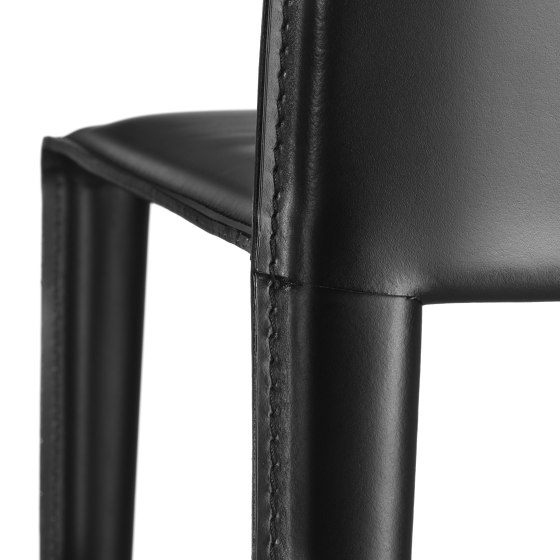 Norma | 1714 | Bar stools | Arper