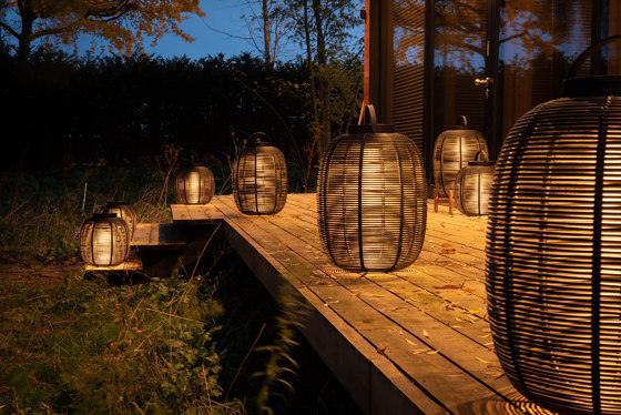 Tika lantern steel base | Outdoor floor lights | Vincent Sheppard