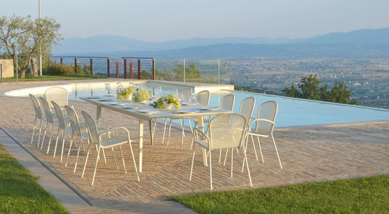 Plus4 8+4 seats Imperial extensible table | 3487 | Tavoli pranzo | EMU Group