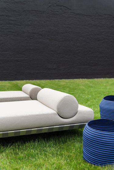 Outdoor Able Sofa | Sofas | Bensen