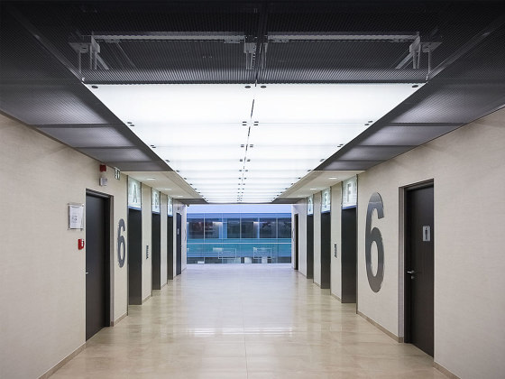 Expanded Metal Ceilings | S-Omega Rhombos Lighting Channel System | Suspended ceilings | durlum