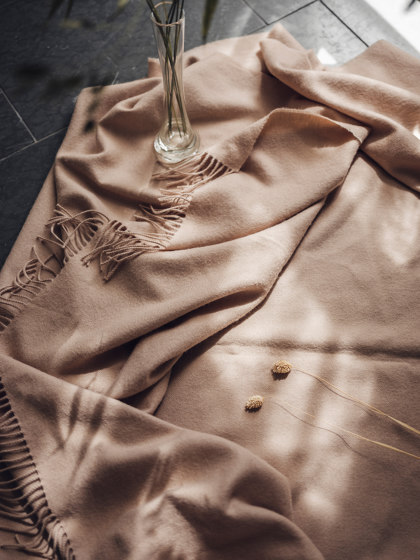Baby Alpaca Blanket Camel | Mantas | Cuero Design