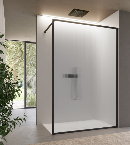 Vitrum Luxury finish frame | Shower screens | Ideagroup