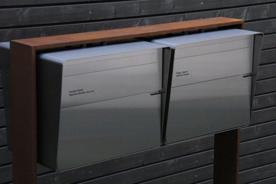 Brevis Briefkastenständer | Design letter box "Brevis", double
vertical | Boîtes aux lettres | Briefkastenschmiede
