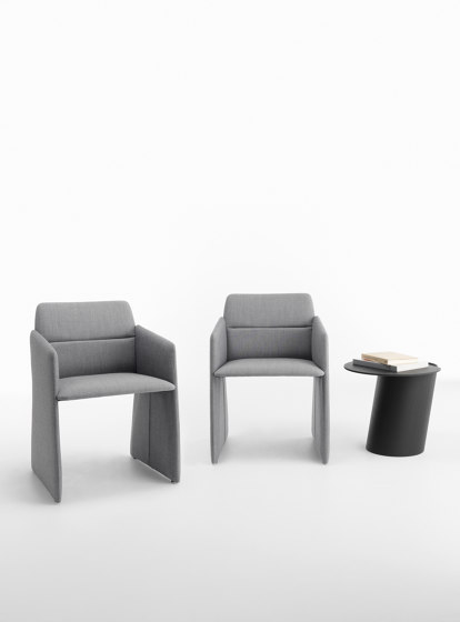 Aura PE/PB | Chairs | Crassevig