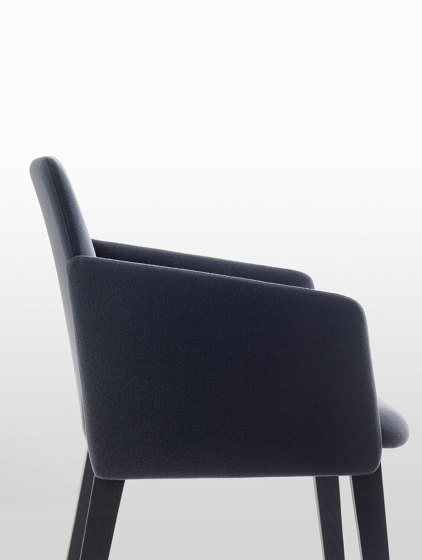 Aura 82/CS | Bar stools | Crassevig