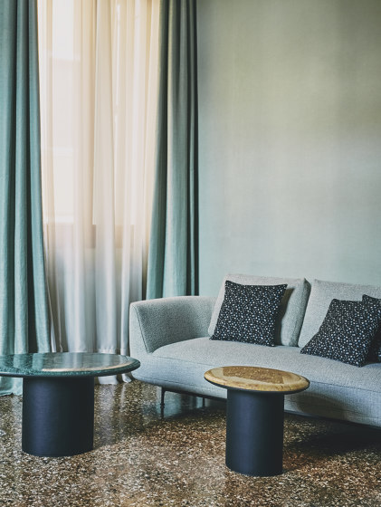 Andes Sofa | Divani | Wittmann
