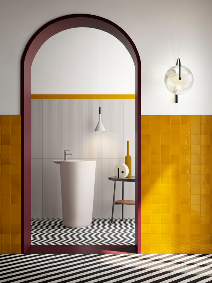 mode 7.5x30 Mode Tile Amber Yellow Glossy | Carrelage céramique | VitrA Bathrooms